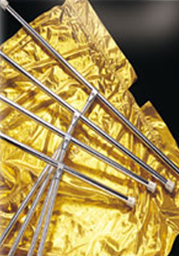 Tpole Three Tier T-Pole – Algy by DeMoulin